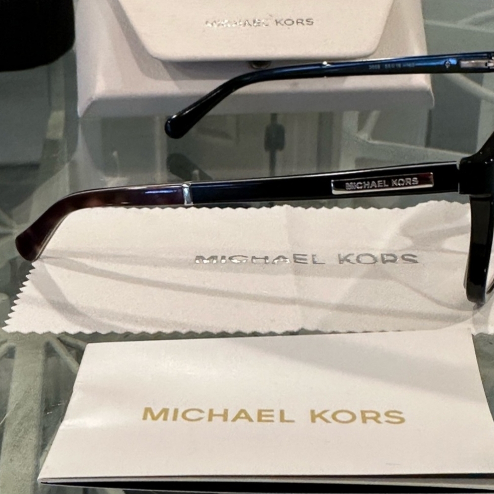 Michael Kors Glasses - Picture 3 of 5